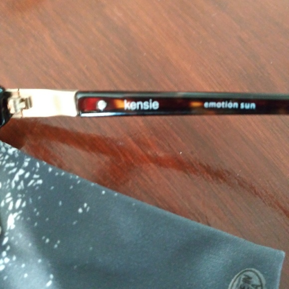 NWOT Kensie Emotion Sun Sunglasses - Picture 6 of 7